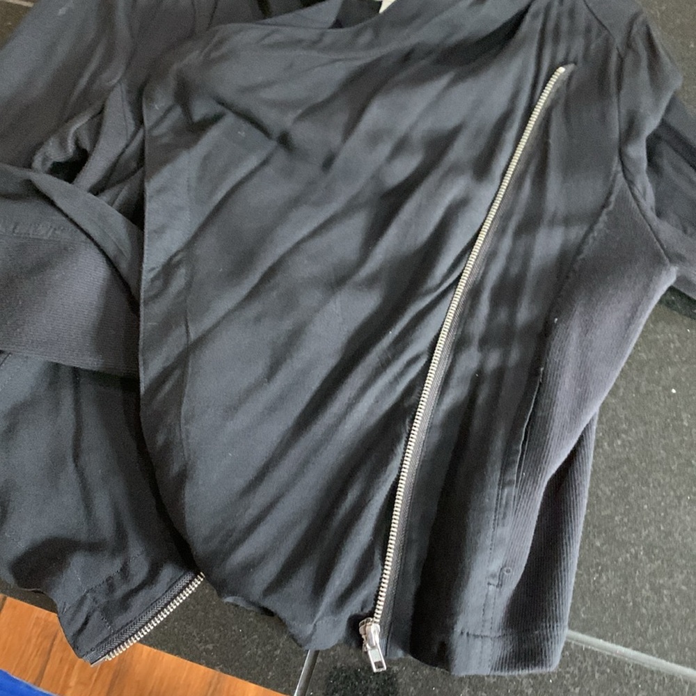 Lightweight jacket - Picture 4 of 6